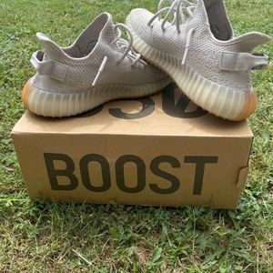 Yeezy boost 350 v2 sesame